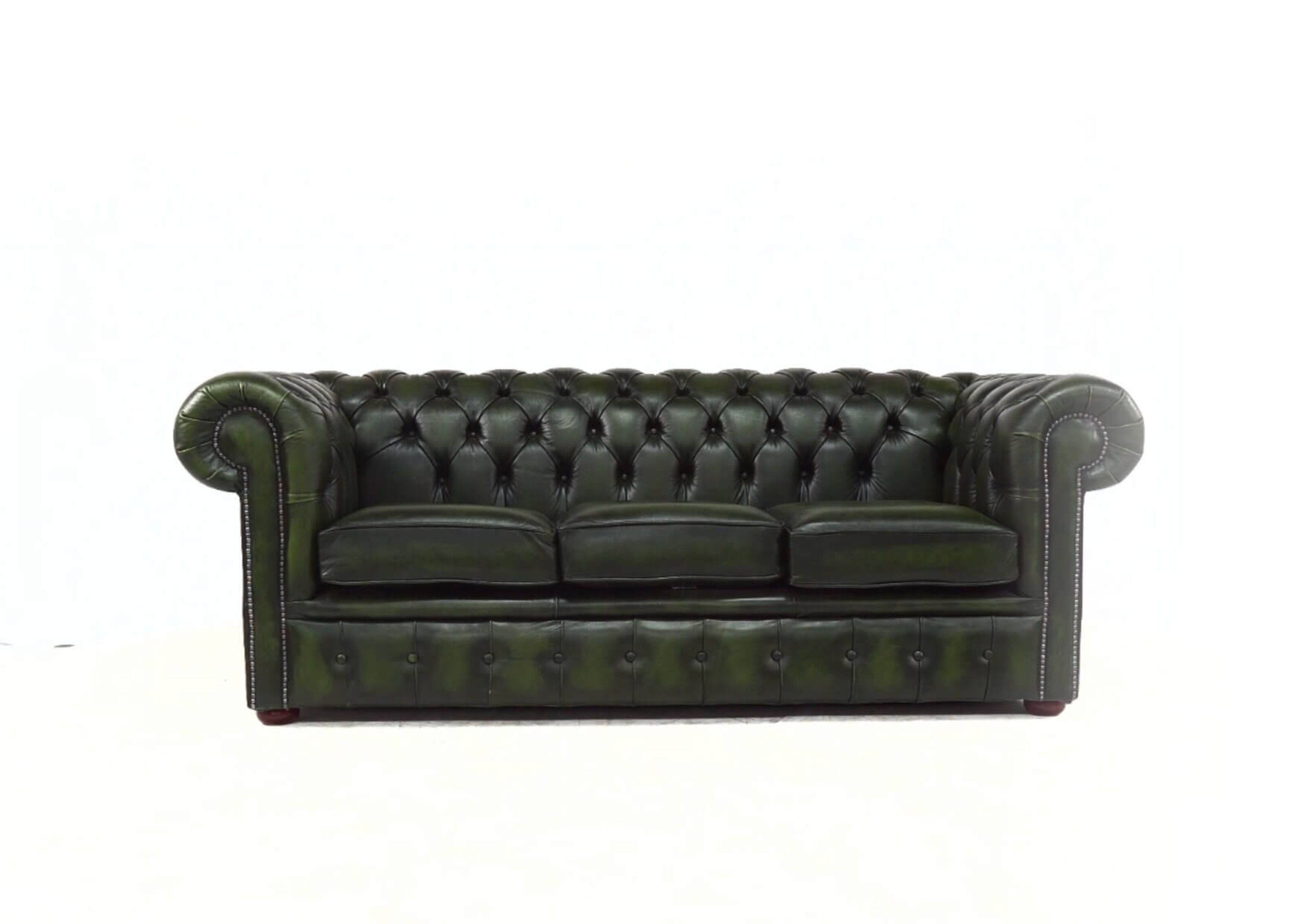 Deciding Between a Chesterfield and a Couch  %Post Title