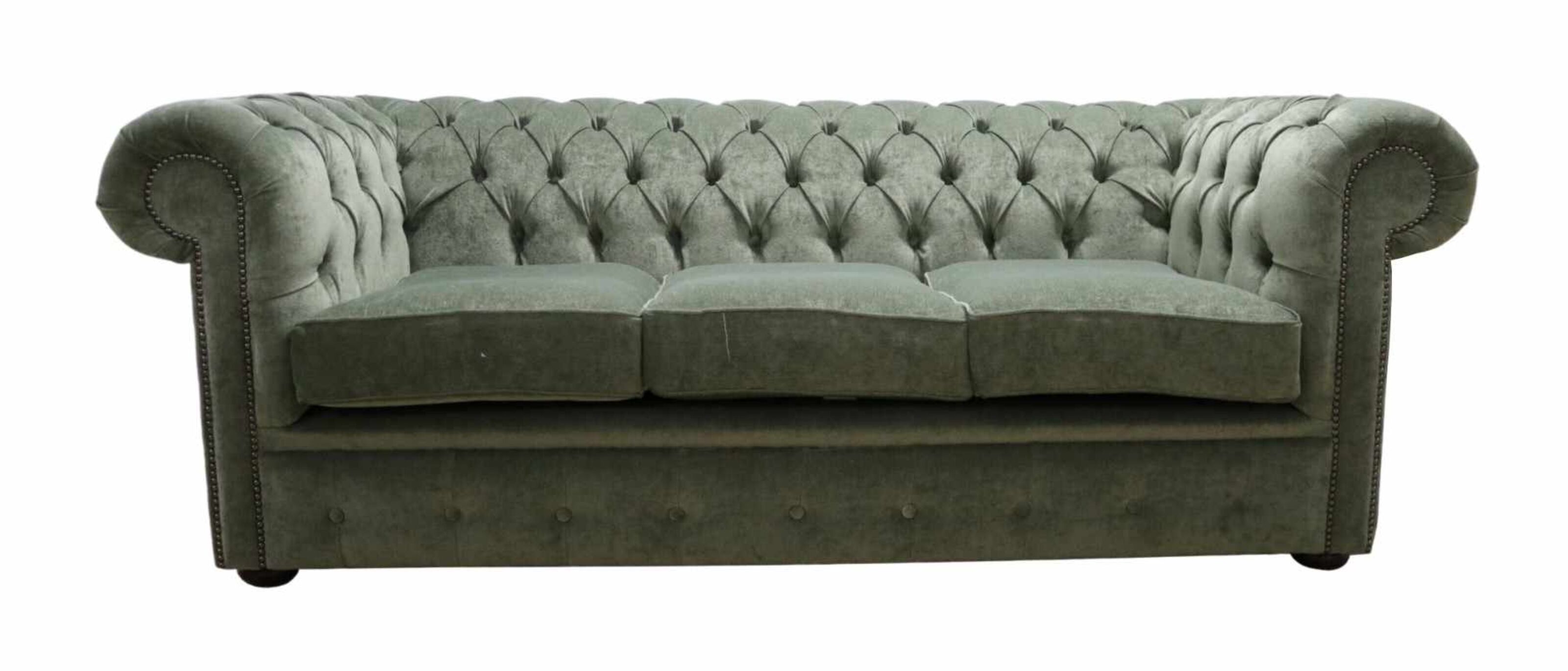 Dubai's Distinguished Décor Chesterfield Sofas in the Spotlight  %Post Title
