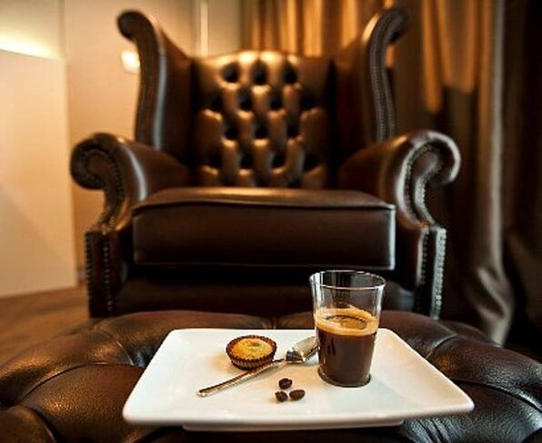 Chesterfield Queen Ann Chair - Designer Sofas 4U Customer Pic