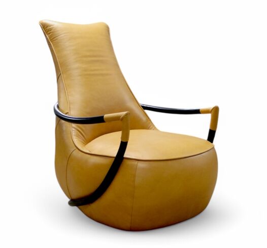 Brighton Vintage Sandy Brown Leather Armchair – Modern Curved Design