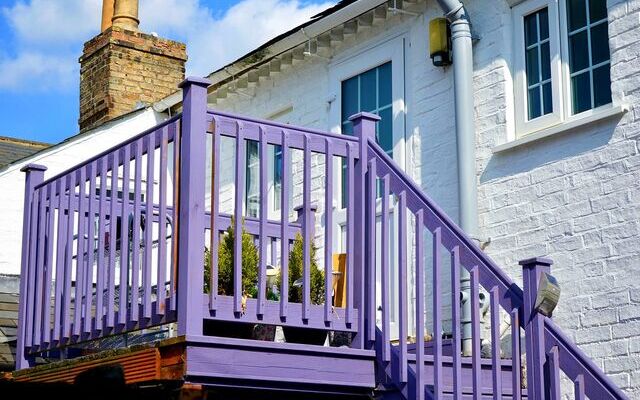 How to Incorporate Colour of the Year, Ultra Violet, into Your Home