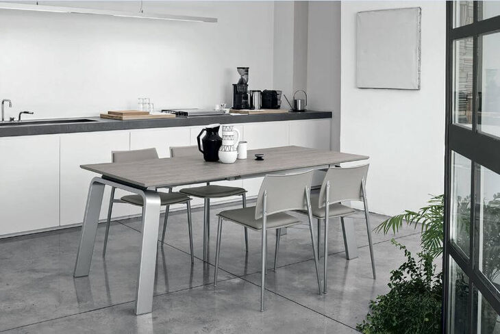 DEIMOS 130 cm Extendable Table With Silver Aluminum Structure Beaver Synchro Texture Wood Effect Laminate Top