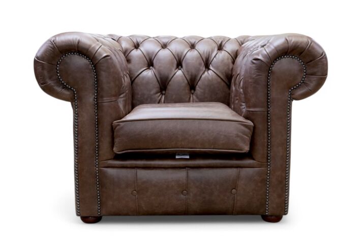 Chesterfield Low Back Club Chair Cracked Wax Espresso Leather