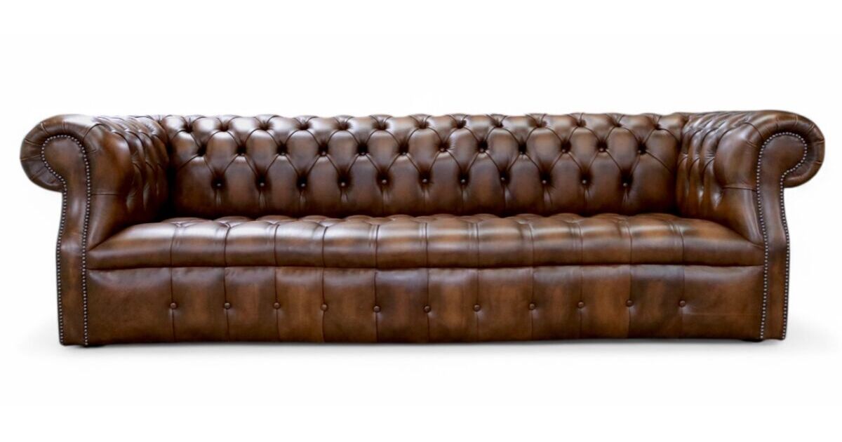 Tan antique leather Chesterfield Sofa | 4 | DesignerSofas4U