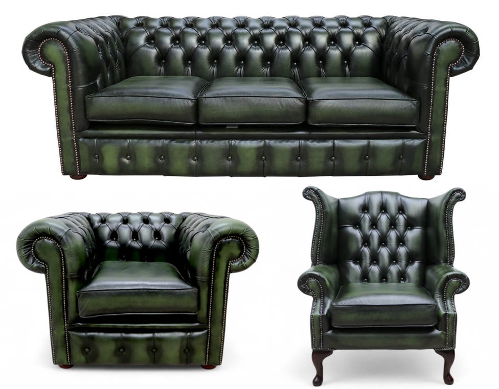 Canapé Chesterfield Regency Serpentine Teinté à la Main en Cuir Marron Canapé Chesterfield Regency Serpentine Teinté à la Main en Cuir Marron