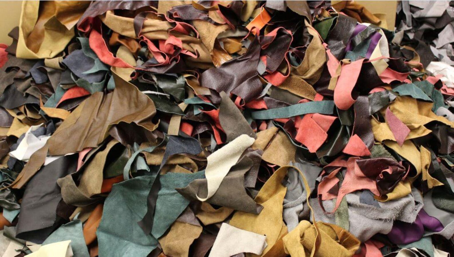Mixed Colours Leather Scrap Perfect for Creative Artisans