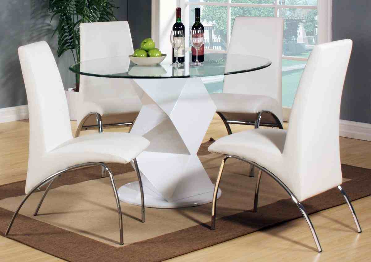 Klara White High Gloss Dining Set With, Round White High Gloss Dining Table And Chairs