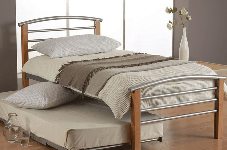 Pluto Single Guest Bed