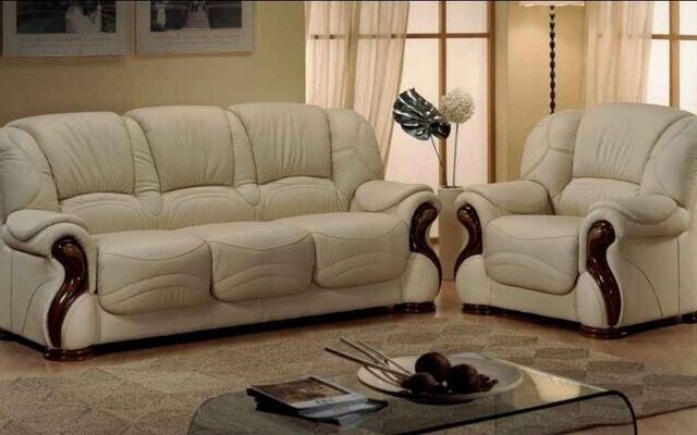 Save 50% on Selected Leather Sofas!