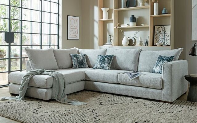 Living Room Ideas with a Corner Sofa for Small and Large Spaces
